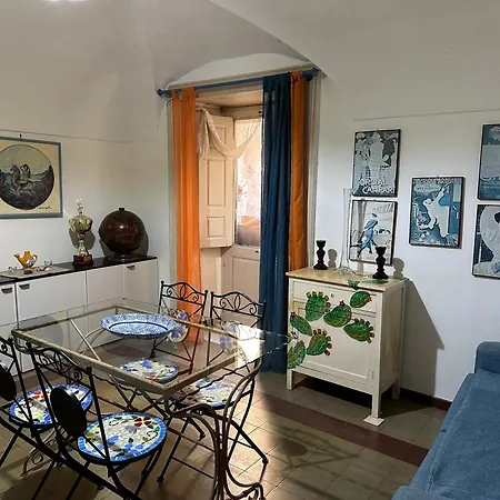 Oldtown Centro Storico * Κατάνια