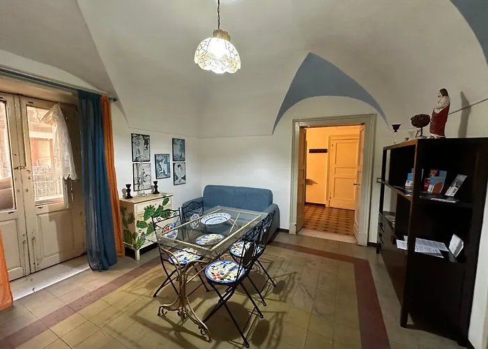 Oldtown Centro Storico * Κατάνια